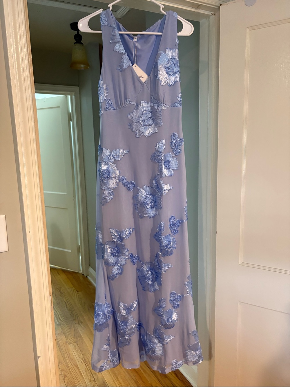 Lavender Floral Appliqué V-Neck Maxi Dress